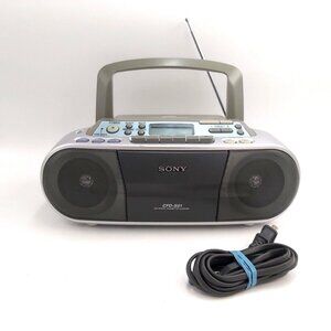 Sony CFD-S01 Cassette-Corder CD Player AM FM Tuner-Boom Box-Tested